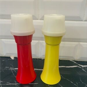 Vintage Tupperware’s Ketchup and Mustard Dispensers